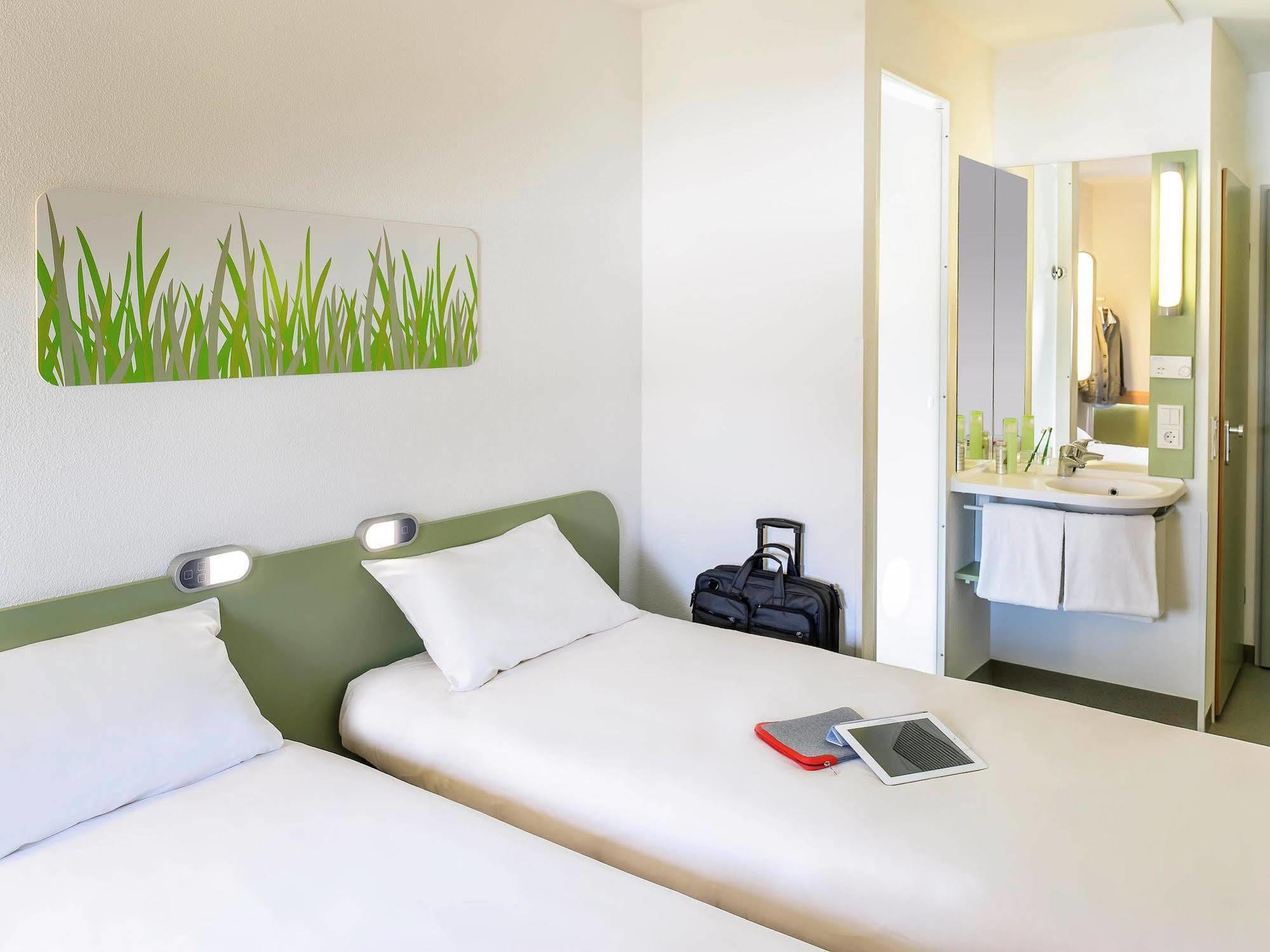 Ibis Budget Lorient Hennebont Exterior photo